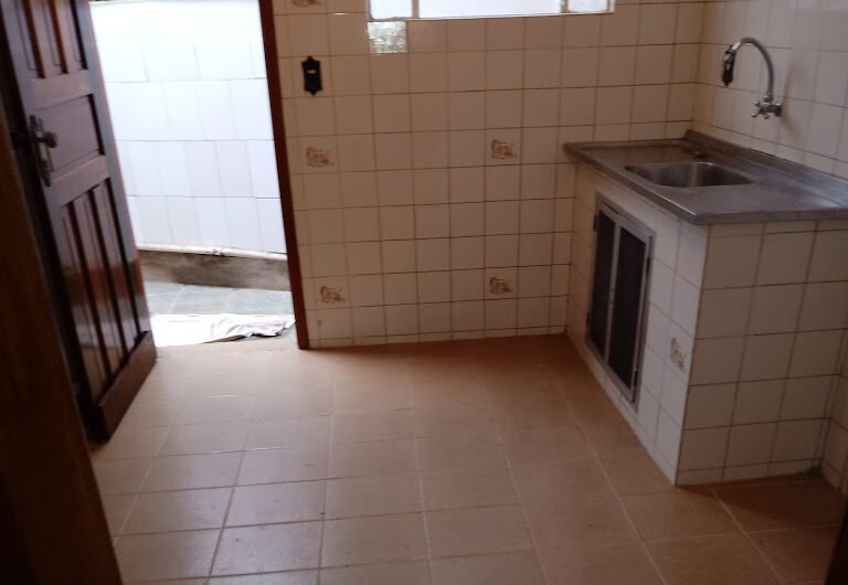 ALUGUEL – CASA 2 PAVIMENTOS – CORDOEIRA – RUA ELIZA VENTURA