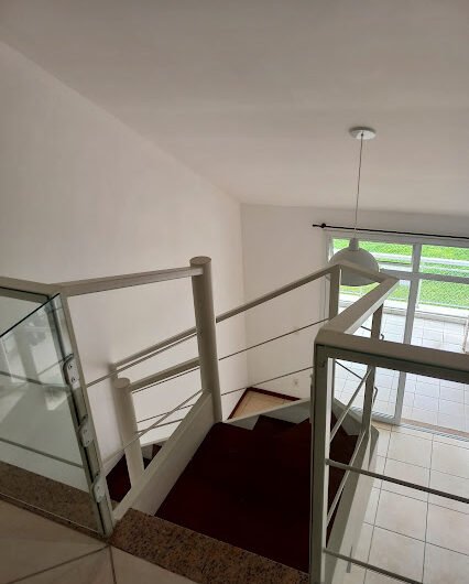 VENDA – APARTAMENTO DE COBERTURA – 2 PISOS – VILA DAS FLORES – COM 3 QUARTOS (1 SUÍTE) – VIA EXPRESSA – OLARIA – EXCELENTE LOCALIZAÇÃO