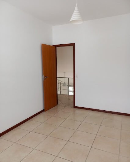 VENDA – APARTAMENTO DE COBERTURA – 2 PISOS – VILA DAS FLORES – COM 3 QUARTOS (1 SUÍTE) – VIA EXPRESSA – OLARIA – EXCELENTE LOCALIZAÇÃO