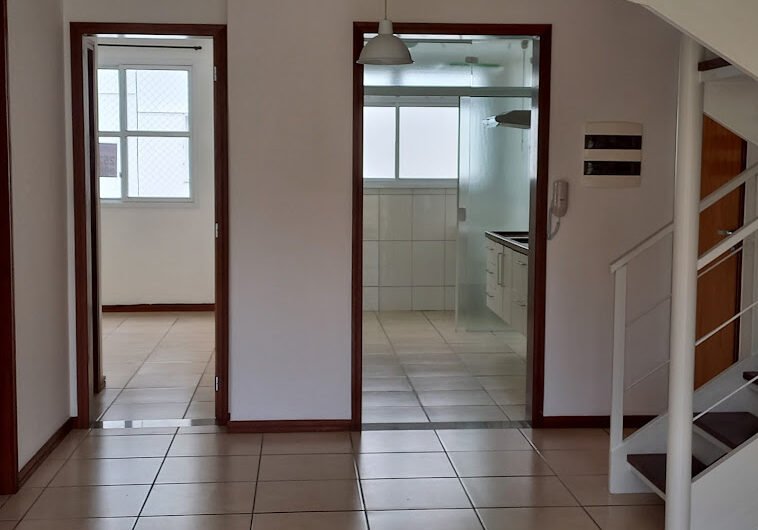VENDA – APARTAMENTO DE COBERTURA – 2 PISOS – VILA DAS FLORES – COM 3 QUARTOS (1 SUÍTE) – VIA EXPRESSA – OLARIA – EXCELENTE LOCALIZAÇÃO