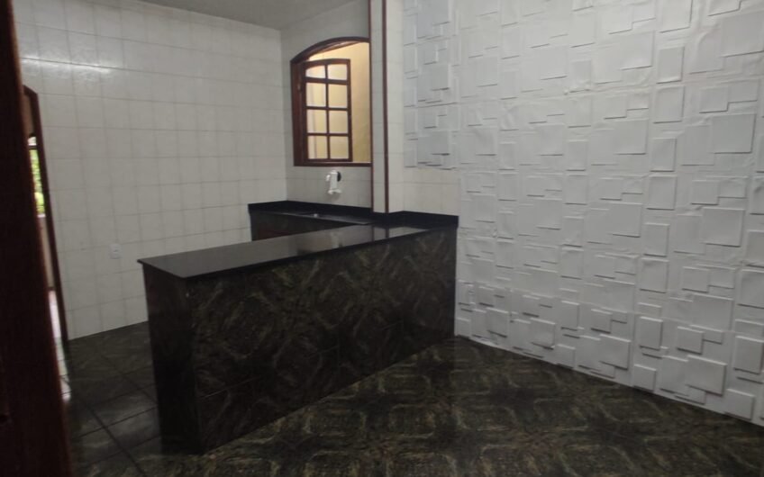 ALUGUEL – CASA PRAÇA 1º DE MAIO – OLARIA – COM 2 QUARTOS – SEM GARAGEM – EXCELENTE LOCALIZAÇÃO