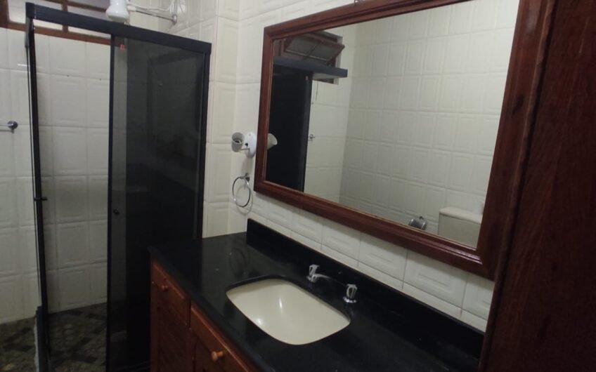 ALUGUEL – CASA PRAÇA 1º DE MAIO – OLARIA – COM 2 QUARTOS – SEM GARAGEM – EXCELENTE LOCALIZAÇÃO