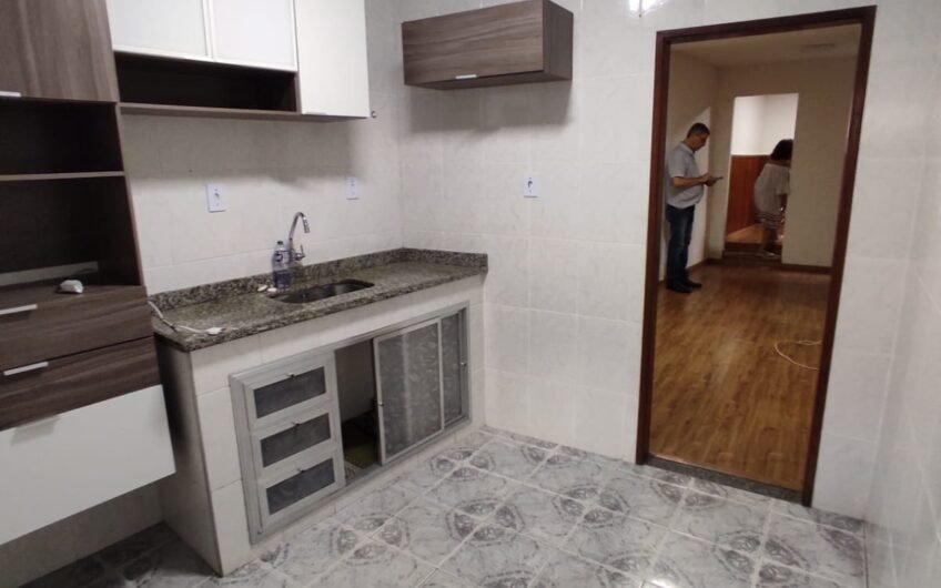 ALUGUEL – CASA 2 QUARTOS  (FUNDOS) – CATARCIONE – EM FRENTE À IGREJA PRESBITERIANA – EXCELENTE LOCALIZAÇÃO