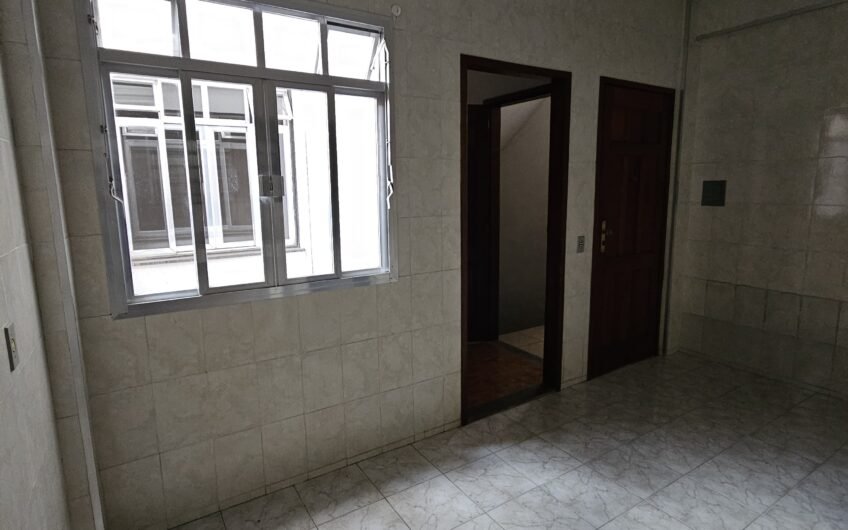 ALUGUEL – APARTAMENTO 1 QUARTO (FUNDOS) – RUA MANUEL DUARTE – OLARIA – NÃO ACEITA ANIMAIS – NÃO TEM GARAGEM