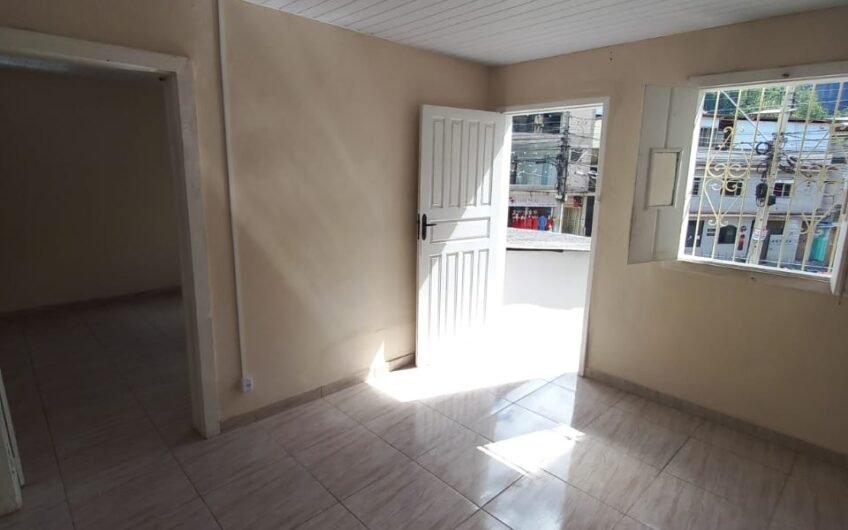ALUGUEL – CASA 2 QUARTOS – RUA RAUL VEIGA ESQUINA COM RUA GUSTAVO LIRA – EXCELENTE LOCALIZAÇÃO