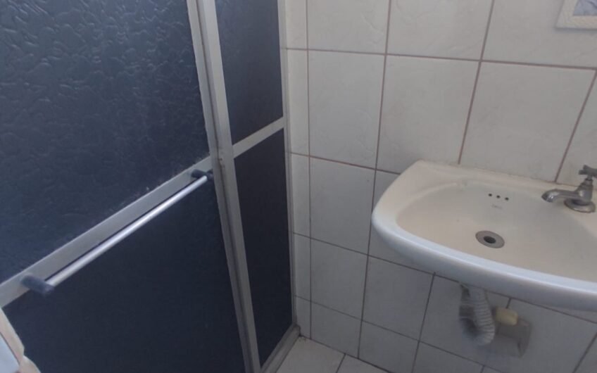 ALUGUEL – KITINETE RUA ACRE – OLARIA – EXCELENTE LOCALIZAÇÃO – PRÓXIMO AO POSTO DE SAÚDE E CRECHE