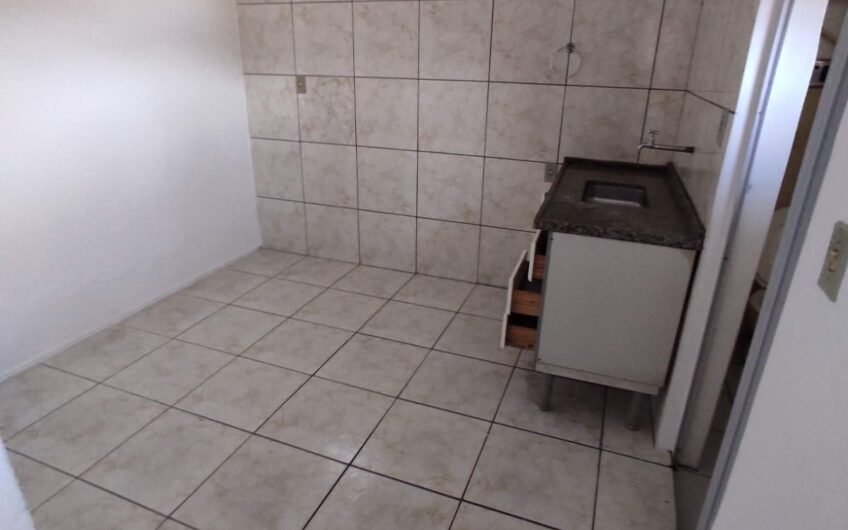 ALUGUEL – CASA DE 1 QUARTO – RUA VICENTE SOBRINHO (FUNDOS) – OLARIA – NÃO TEM GARAGEM – EXCELENTE LOCALIZAÇÃO – NÃO ACEITA ANIMAIS – ALUGUEL COM SINAL DE CATV